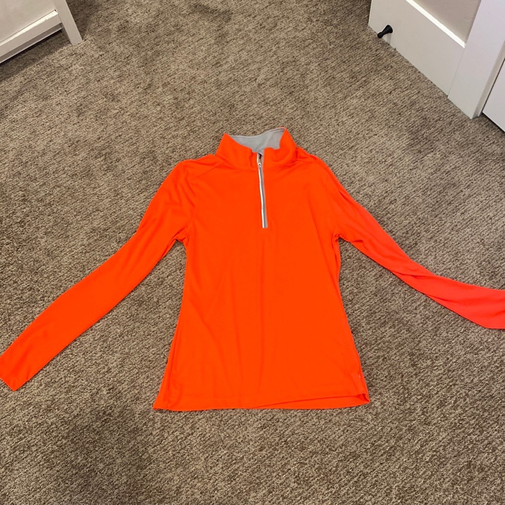 athletic shirt